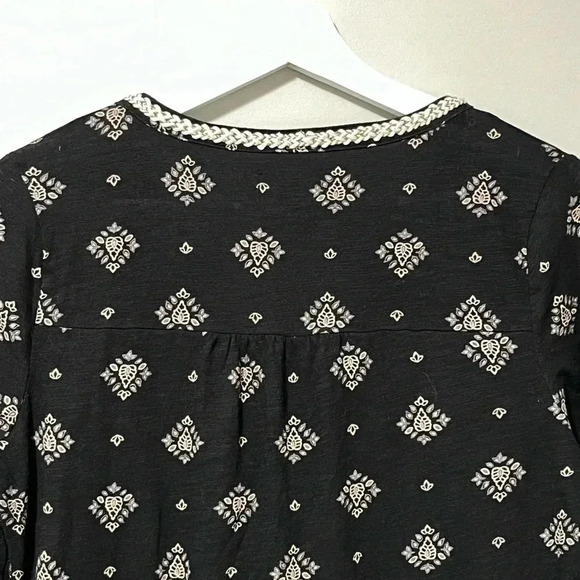 Lucky Brand 3/4 Sleeve V-Neck Shirt - Picture 9 of 13